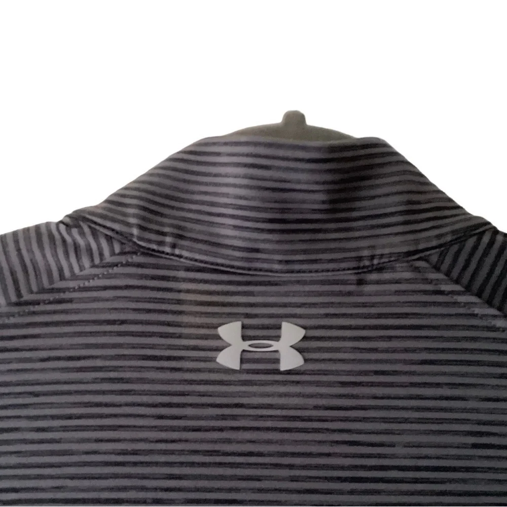 Under armor Men’s grey Rhino playoff Quarter Zip top size KL